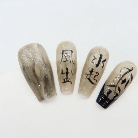 Press on Nails art